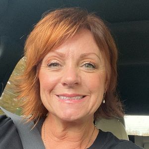 Meet your Posher, Sharon